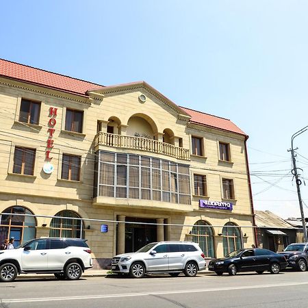 Sd Hotel Erivan Dış mekan fotoğraf