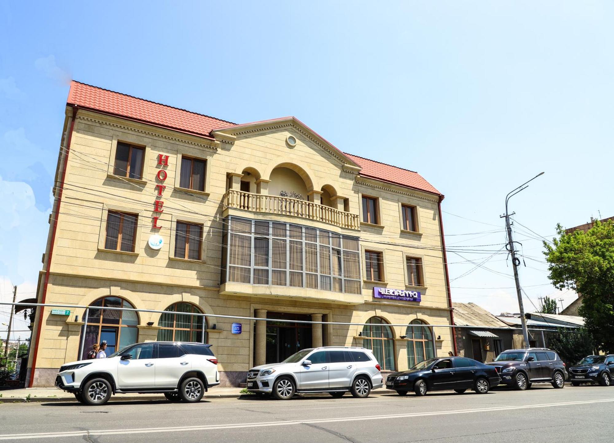 Sd Hotel Erivan Dış mekan fotoğraf