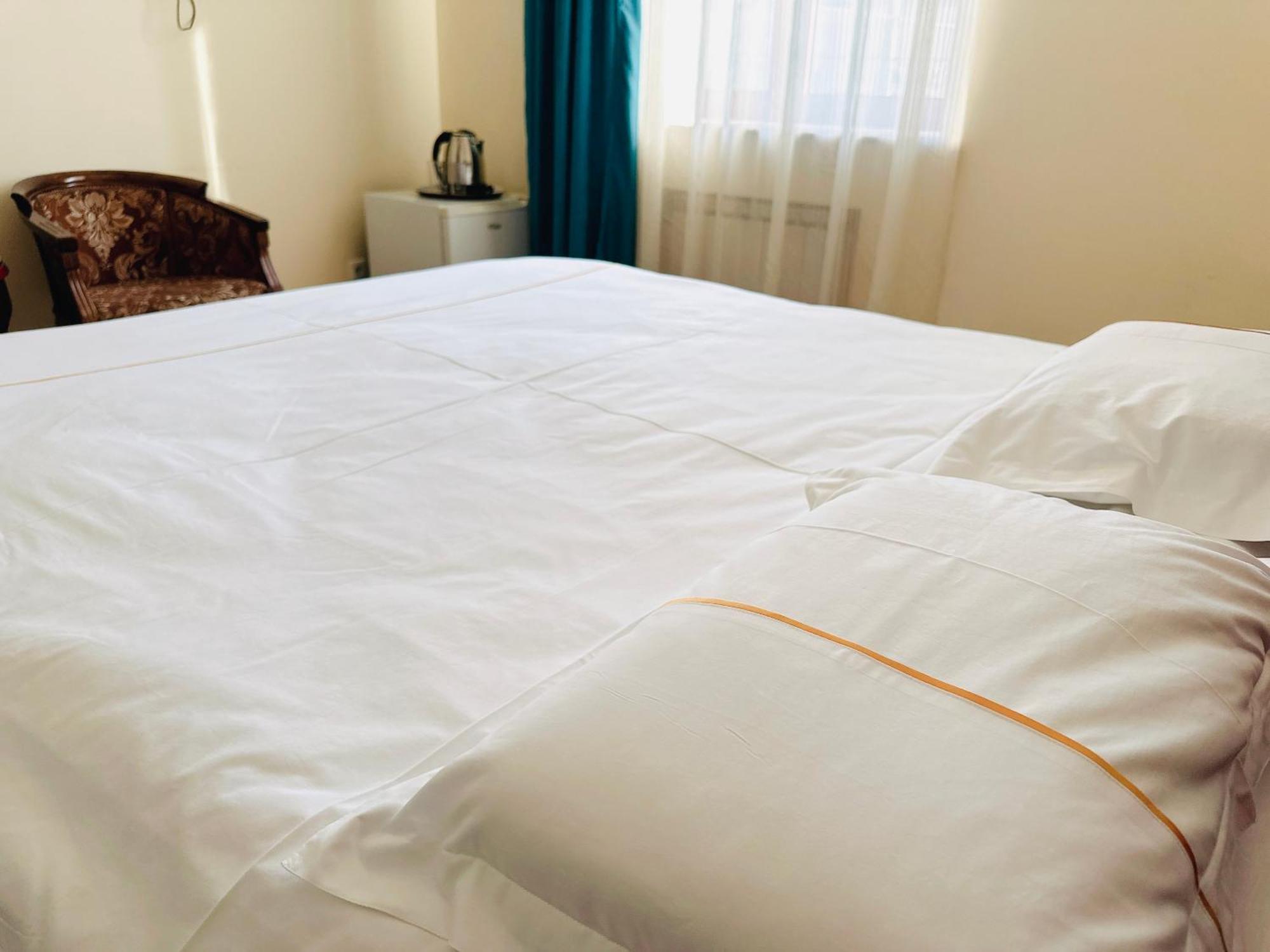 Sd Hotel Erivan Dış mekan fotoğraf