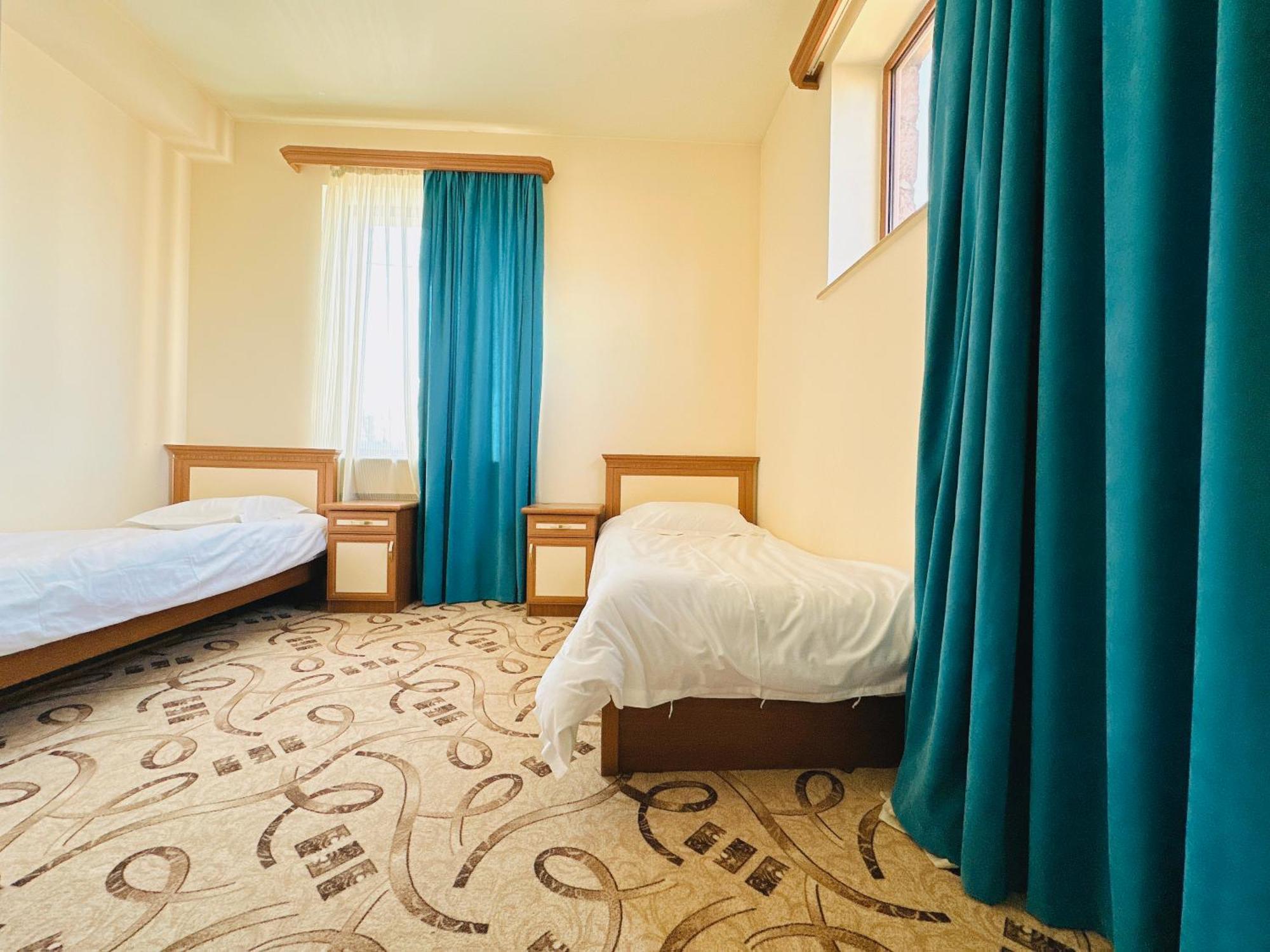 Sd Hotel Erivan Dış mekan fotoğraf