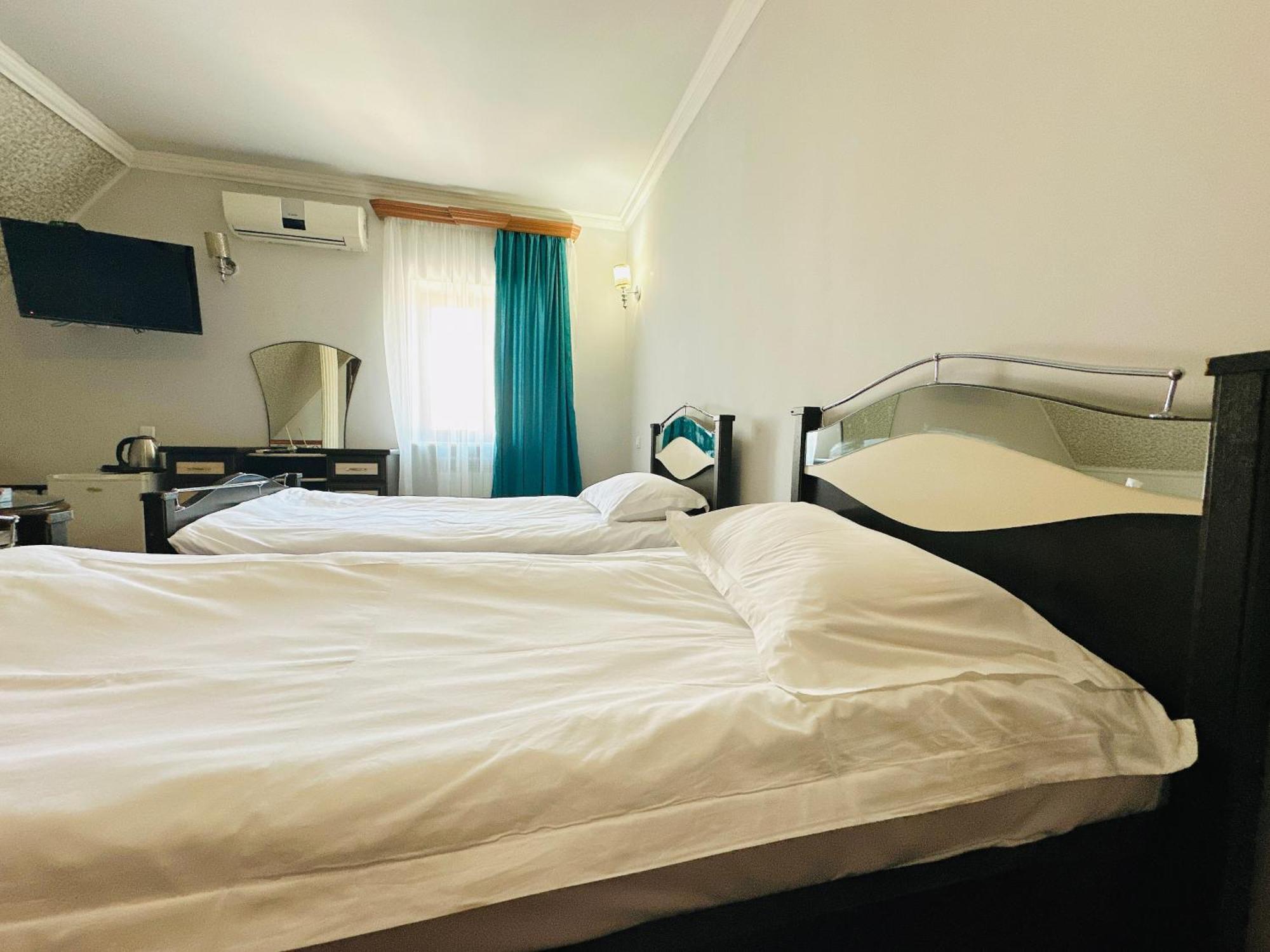 Sd Hotel Erivan Dış mekan fotoğraf