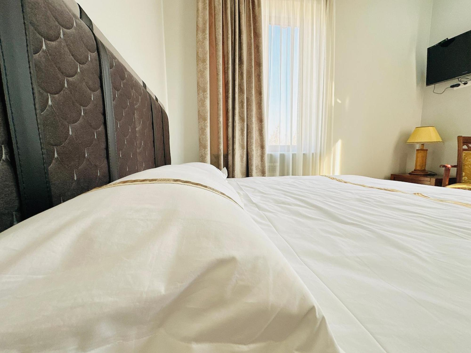 Sd Hotel Erivan Dış mekan fotoğraf
