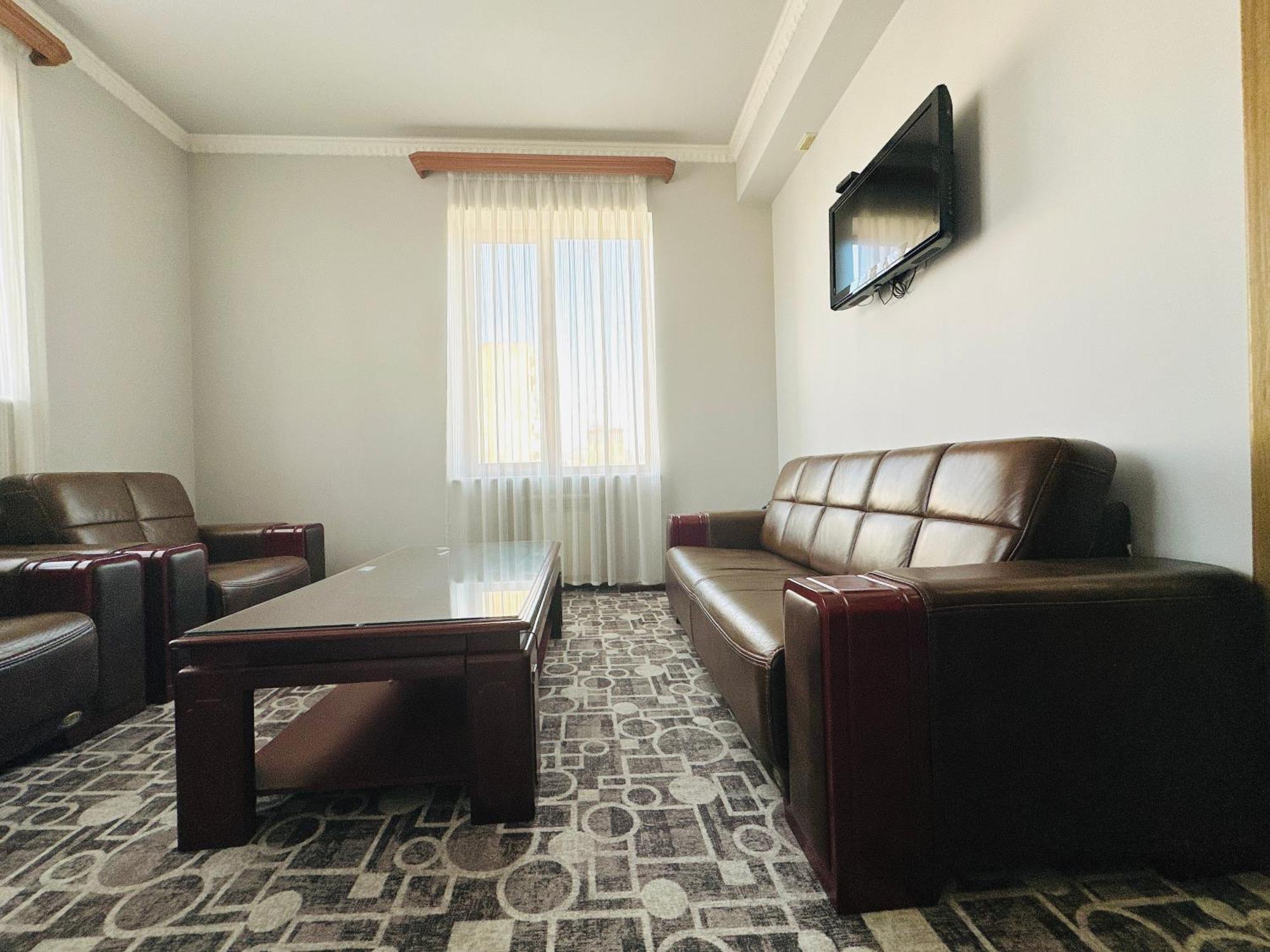 Sd Hotel Erivan Dış mekan fotoğraf