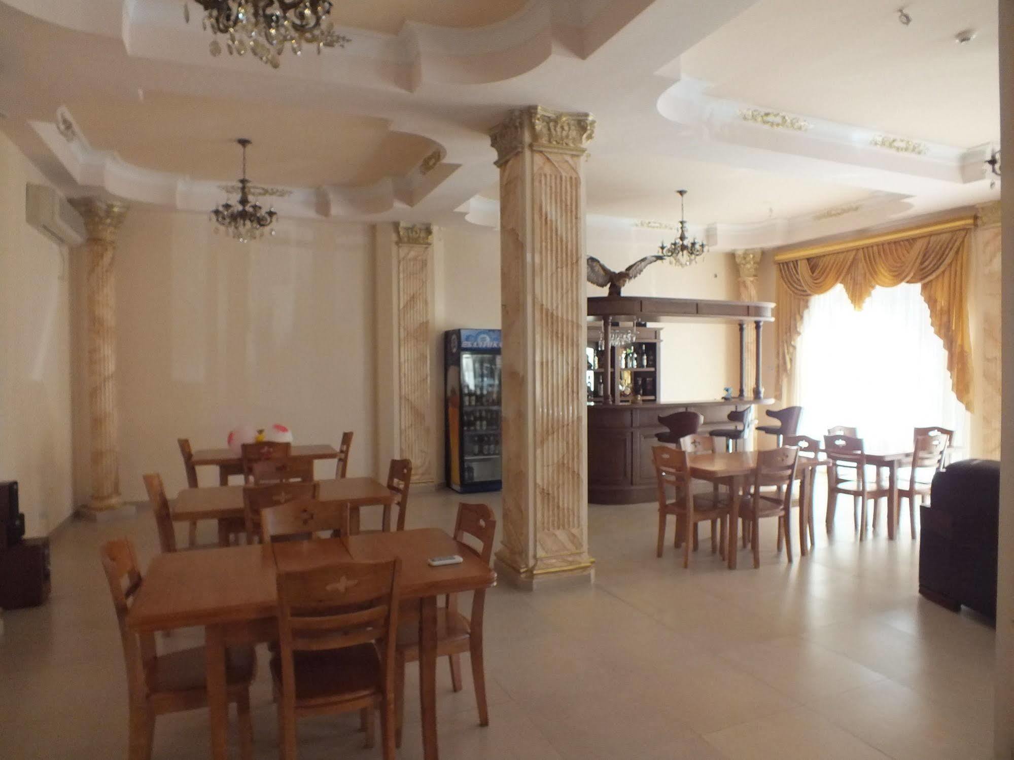 Sd Hotel Erivan Dış mekan fotoğraf